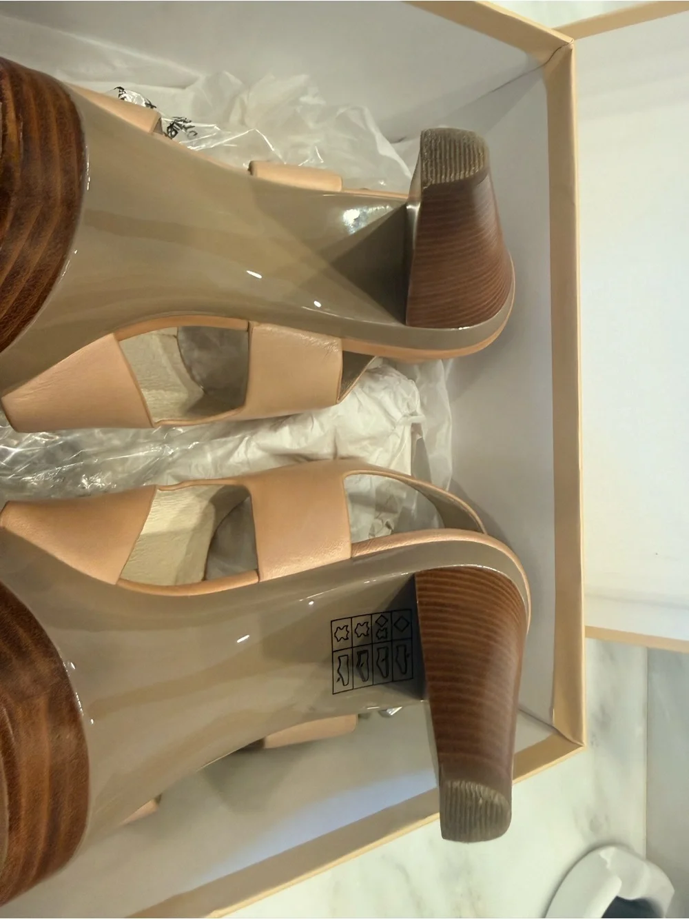 Michael Kors Carla platform Taupe Leather Platform Peeptoe Heels